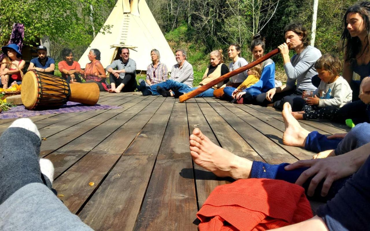 Albergue Del Oso Tierraluz อาร์บูเซียส ภายนอก รูปภาพ